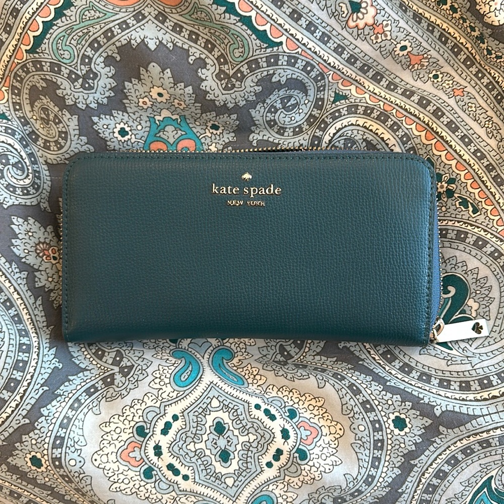 Kate Spade large continental wallet